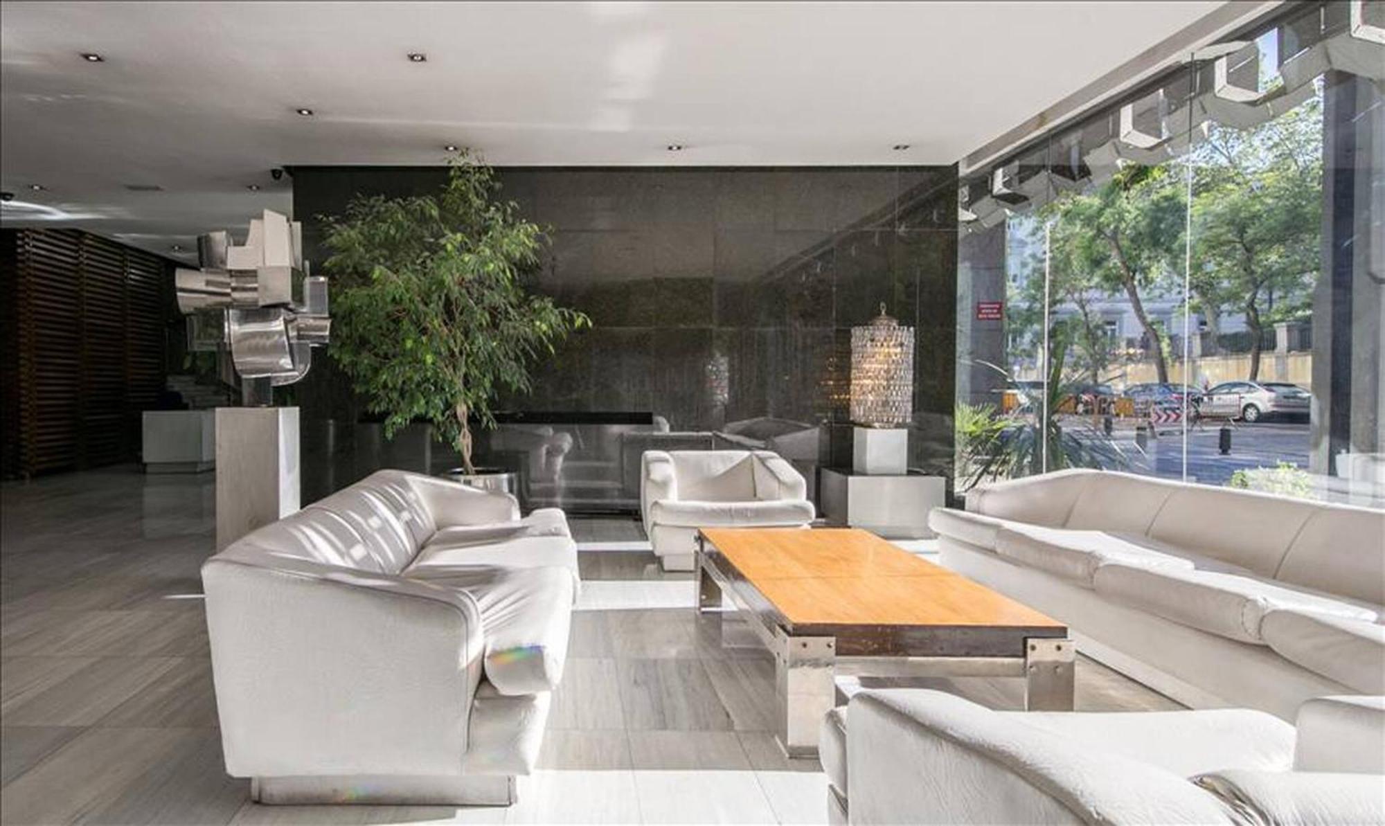 Colon Suites Madrid Exterior photo