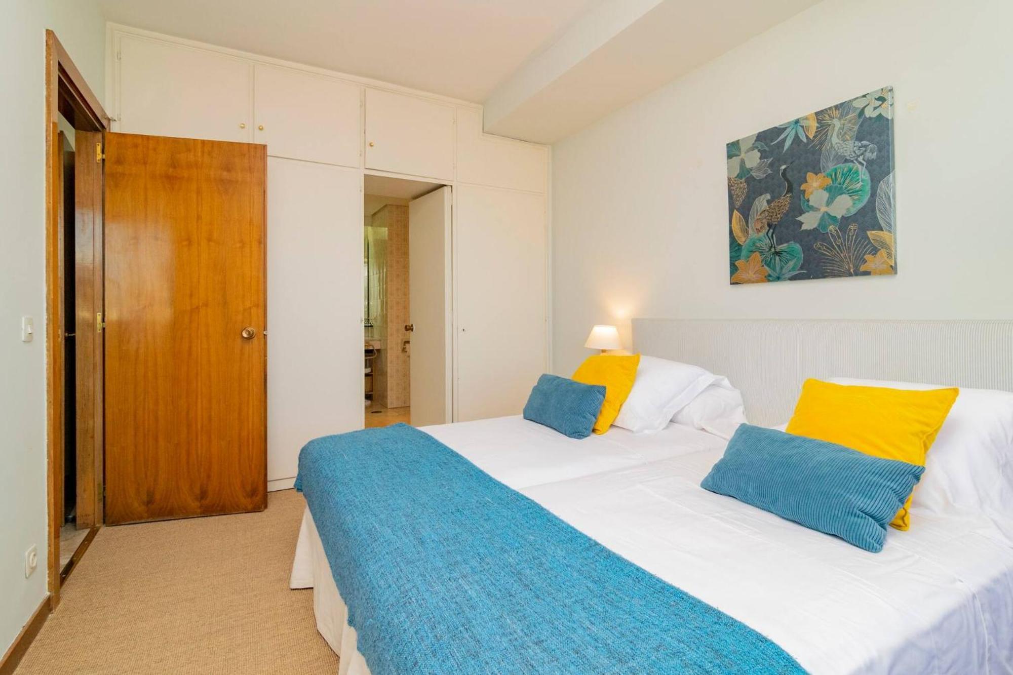Colon Suites Madrid Exterior photo