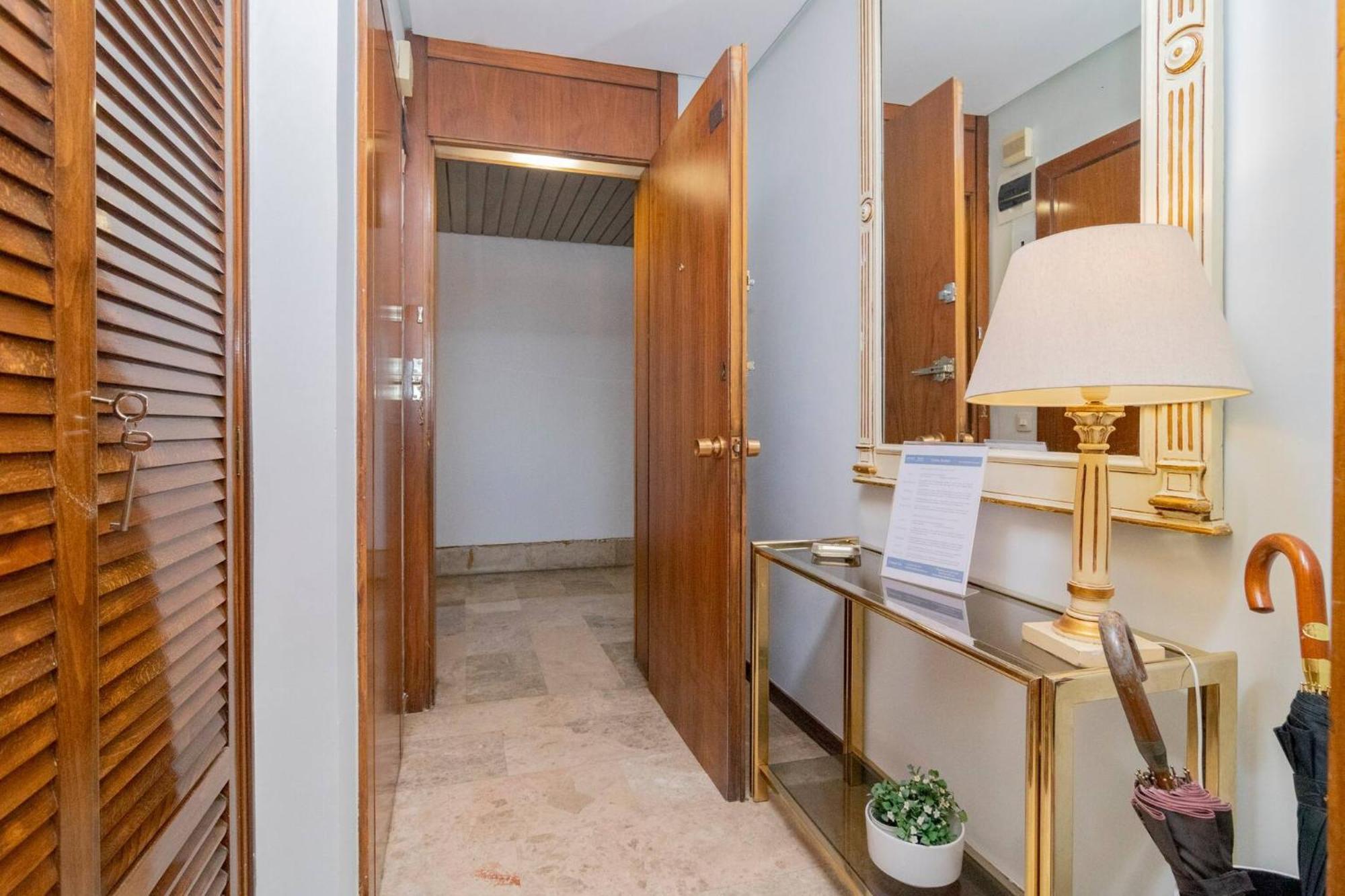 Colon Suites Madrid Exterior photo