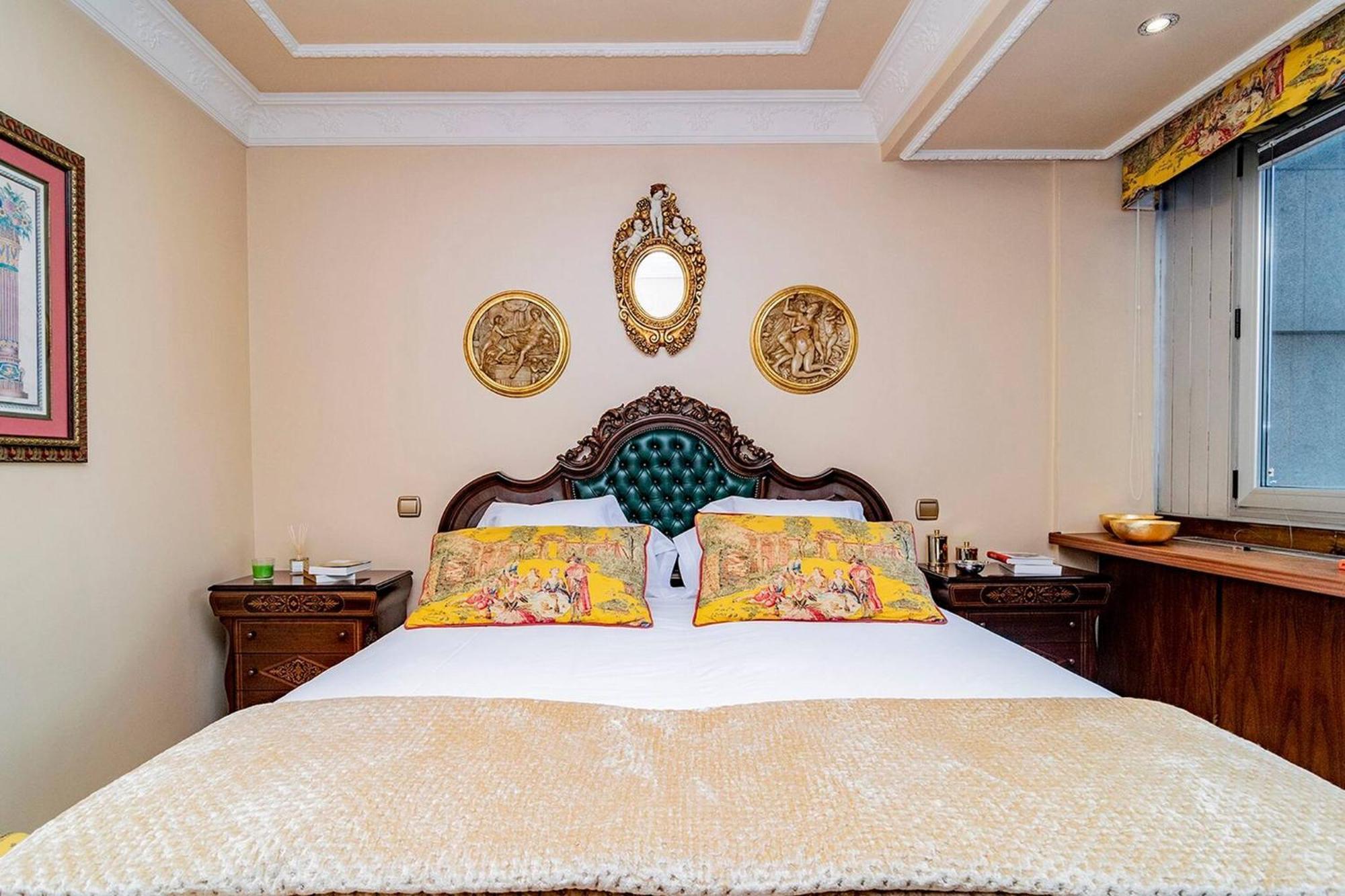 Colon Suites Madrid Exterior photo